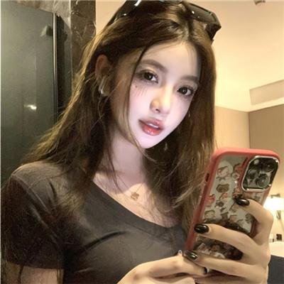 谜样的双眼